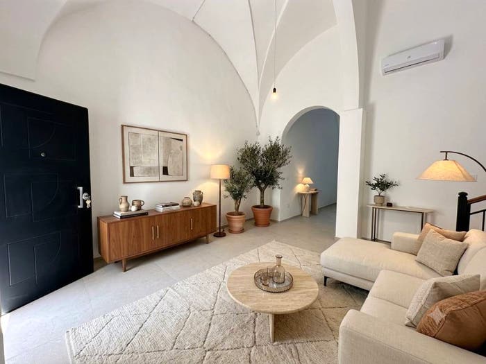 Casa con 6 locali in vendita in via vanini, Alezio