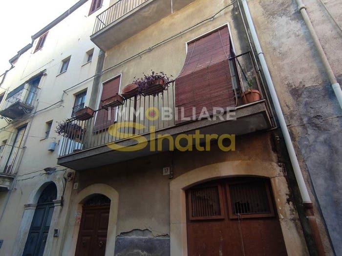 Casa con 6 locali in vendita in Via Santa Margherita, Paternò
