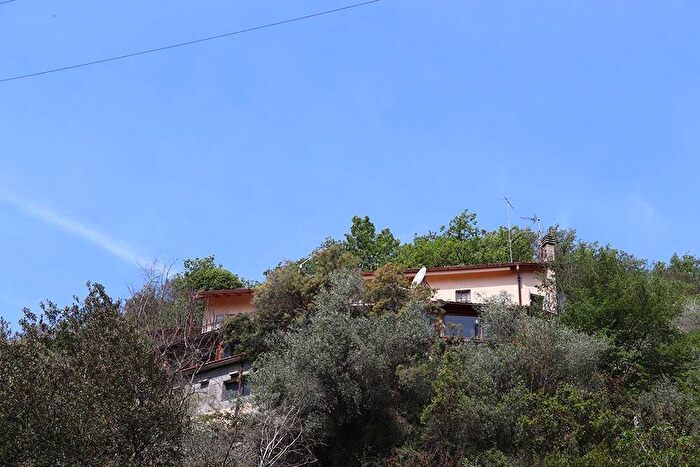 Casa trilocale in vendita in Dolceacqua