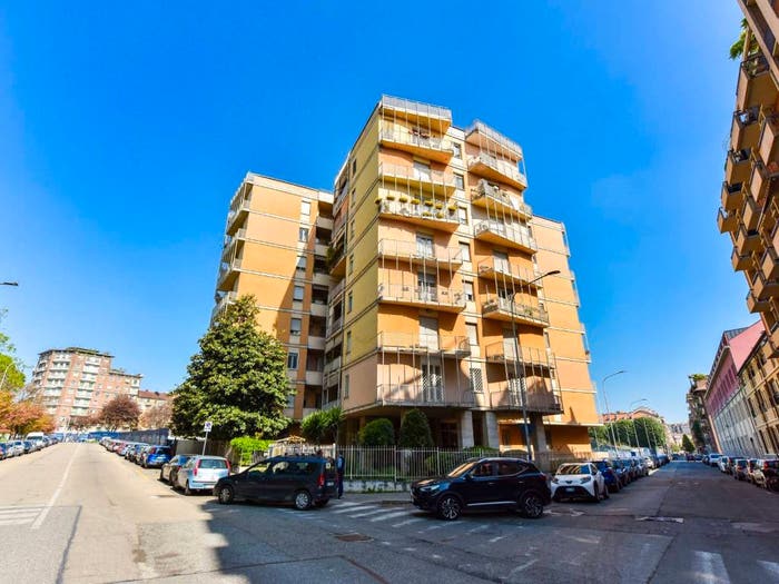 Appartamento quadrilocale in vendita in Lungodora Firenze, Aurora, Torino