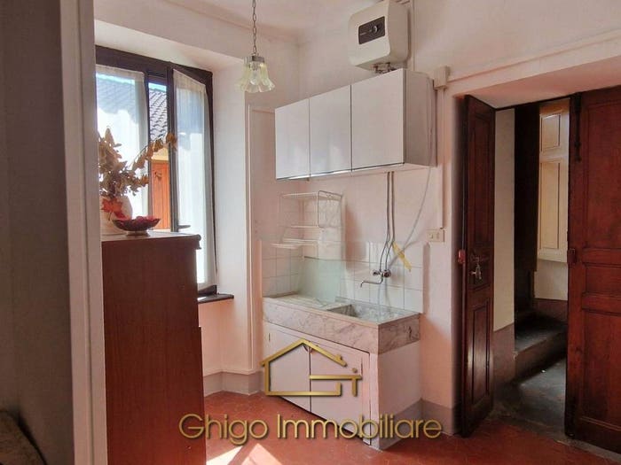 Appartamento trilocale in vendita in Via Vittorio Emanuele II, Centro, Chiomonte