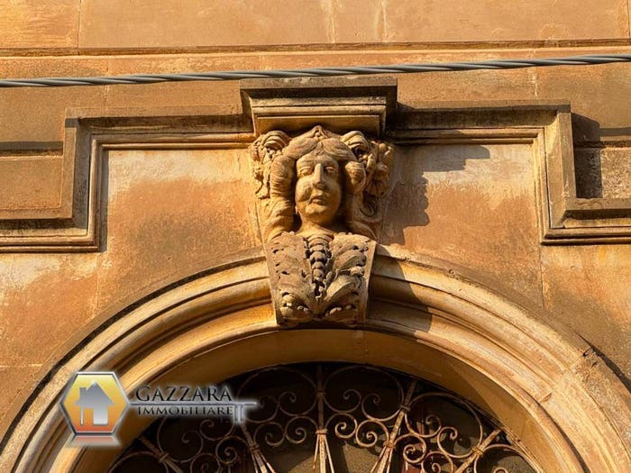 Casa trilocale in vendita in Via Manzoni, Canicattini Bagni