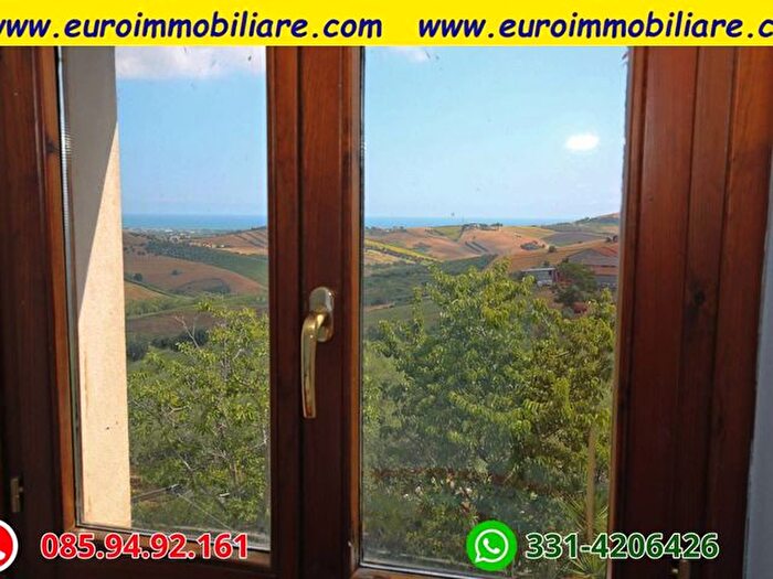 Casa quadrilocale in vendita in Contrada Reille, Atri