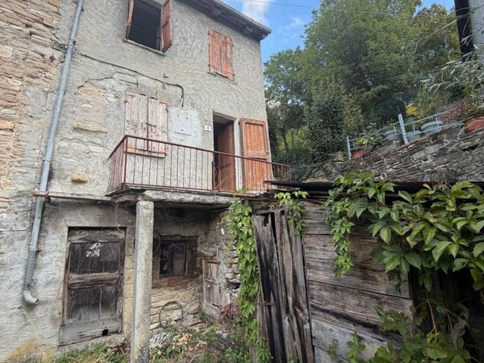 Casa trilocale in vendita in Località Colletta, Farini
