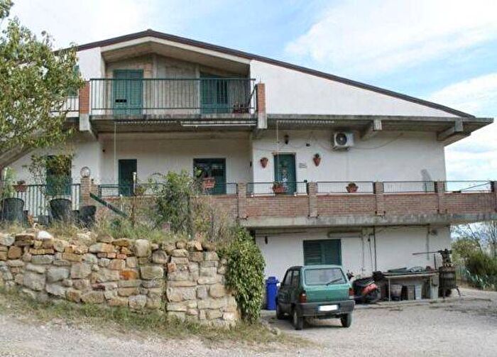 Appartamento quadrilocale in vendita in Via Francesco Marcacci, Centro, Teramo