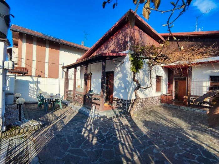 Appartamento bilocale in vendita in Viale dei Mille, Centro, Limbiate