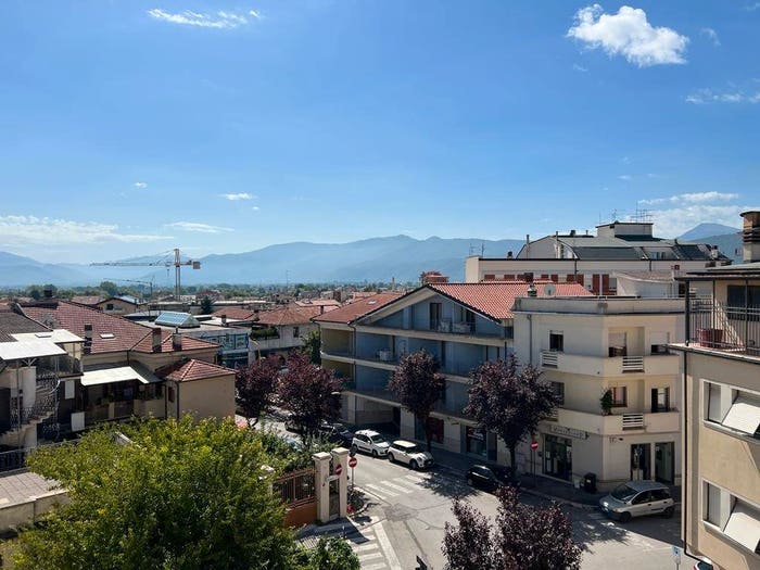 Appartamento con 5 locali in vendita in Via Monte Grappa, Centro, Avezzano