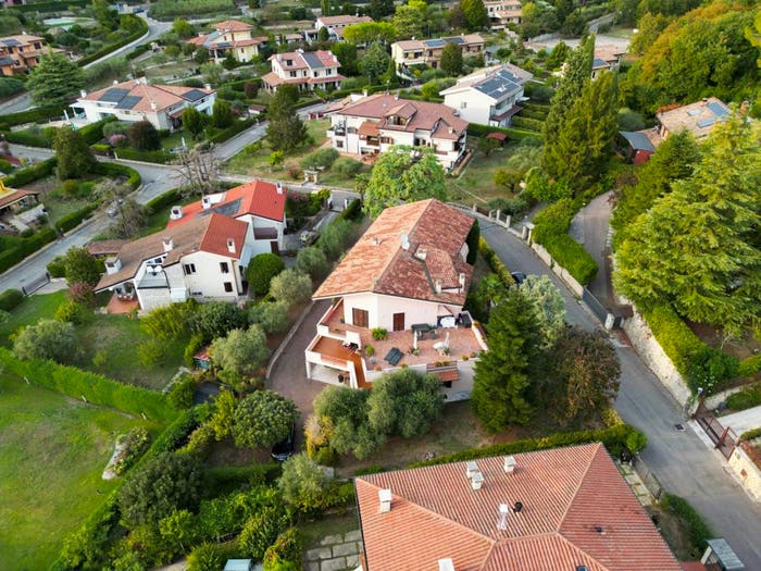 Appartamento quadrilocale in vendita in Parona, Verona
