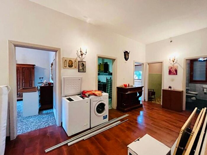 Casa con 6 locali in vendita in Via Marsala, Centro, Monsummano Terme