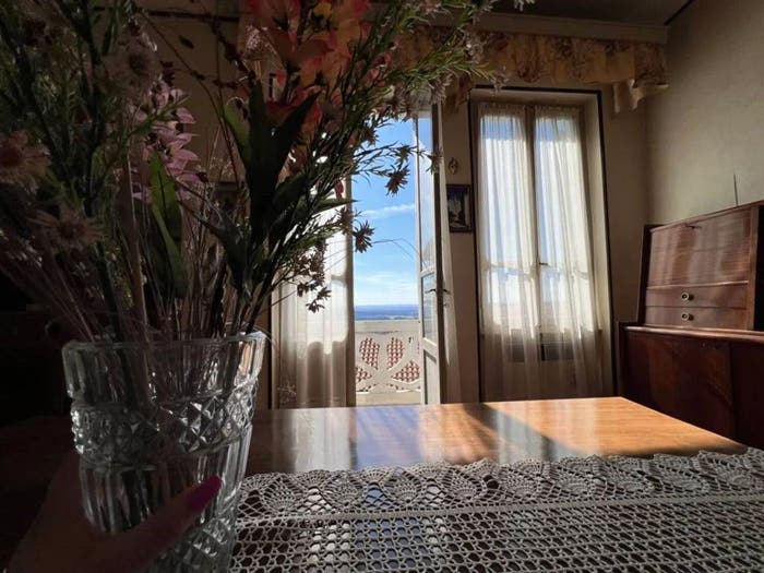Casa con 6 locali in vendita in Via Aprile, Bioglio