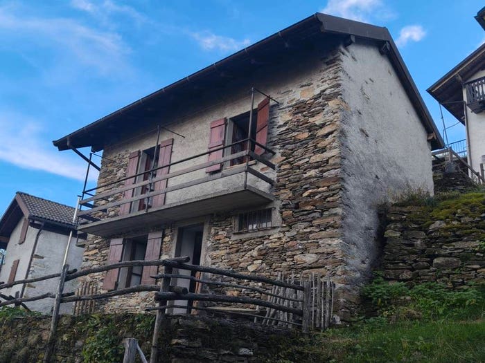 Casa trilocale in vendita in Via alla Piazza, Gurro