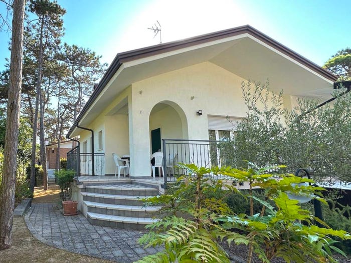 Casa con 6 locali in vendita in Via del Canarino, Centro, Lignano Sabbiadoro