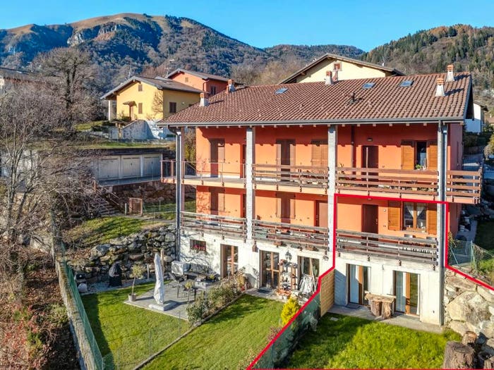 Appartamento trilocale in vendita in Largo Friedberg, Magreglio