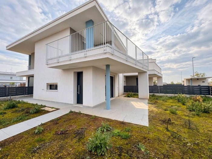 Casa trilocale in vendita in Via del Seprio, Lomazzo