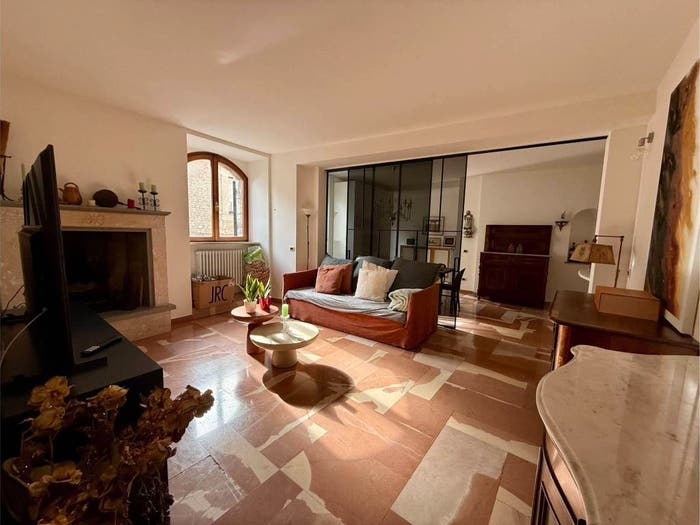 Appartamento trilocale in vendita in Via San Paolo, Centro Storico, Assisi