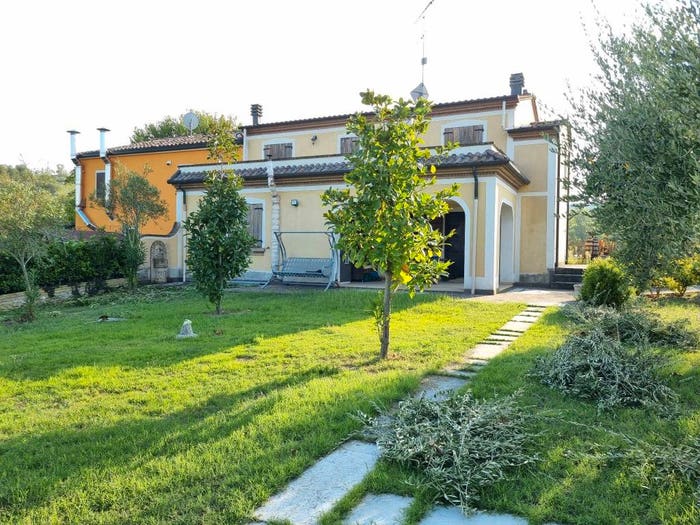 Casa con 5 locali in vendita in Via Bottrigo, Montefiore Conca