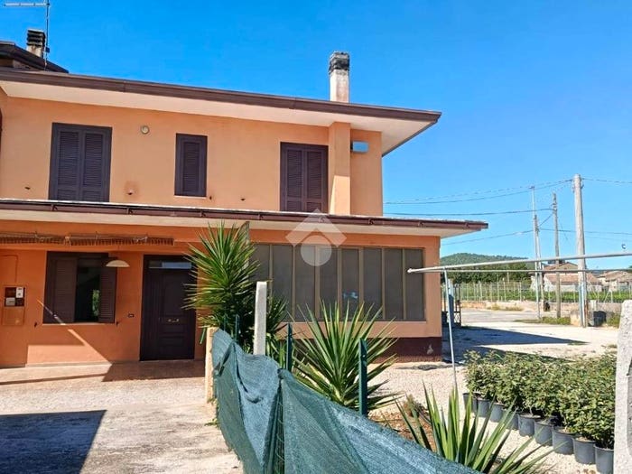 Casa con 5 locali in vendita in Via san manno, Alatri