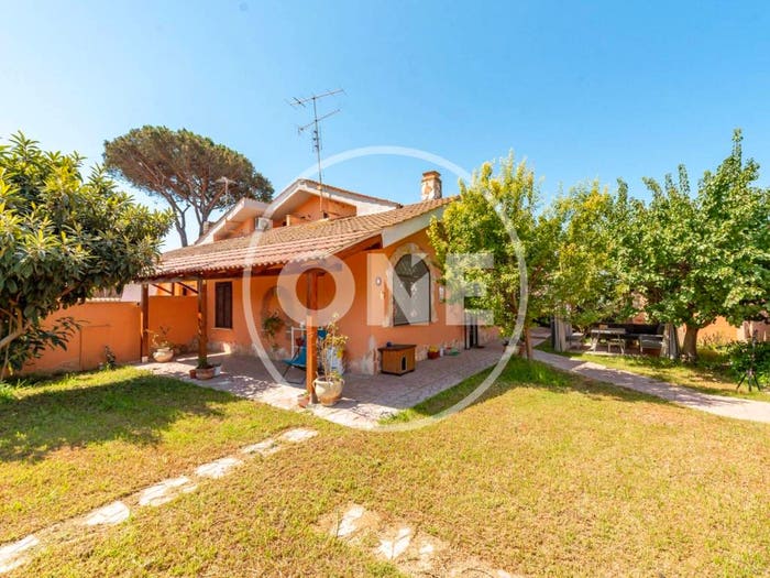 Casa quadrilocale in vendita in Via Sirio, Colle Romito, Ardea