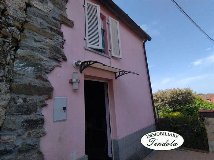 Casa bilocale in vendita in Fosdinovo