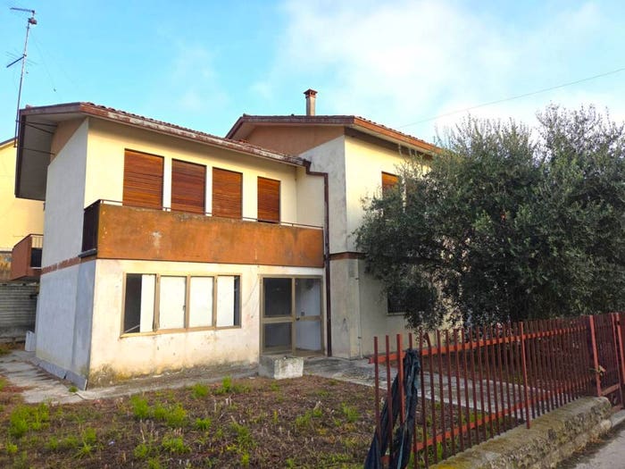 Casa con 5 locali in vendita in via Roma, Galzignano, Galzignano Terme
