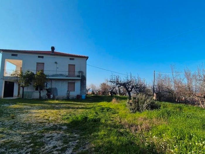 Casa con 6 locali in vendita in Via Dante Alighieri, Centro, Ripa Teatina