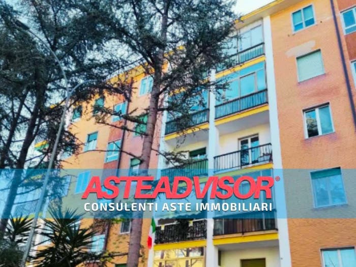 Appartamento quadrilocale in vendita in Via Vecchia Piemonte, Oneglia, Imperia