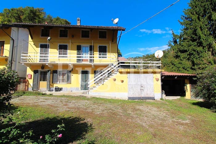 Casa con 6 locali in vendita in Cascina Molino Valle, Magnano