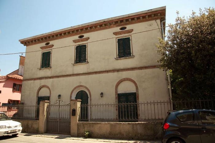 Casa con 6 locali in vendita in Via Risorgimento, Latignano, Cascina