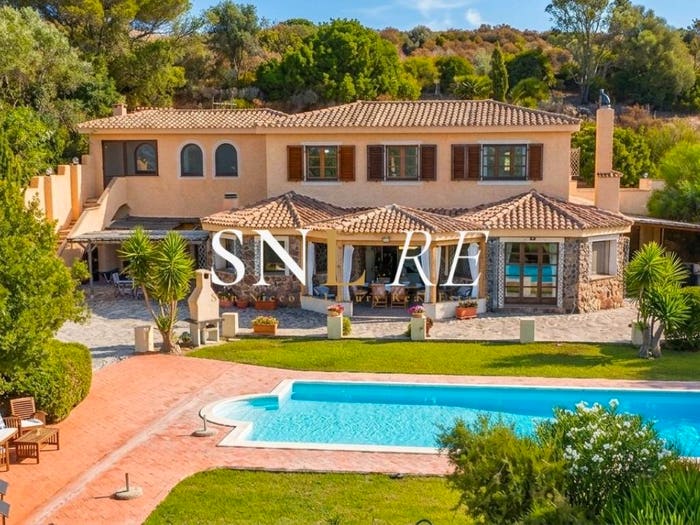 Casa con 6 locali in vendita in Via Catalogna, Pivarada, Alghero