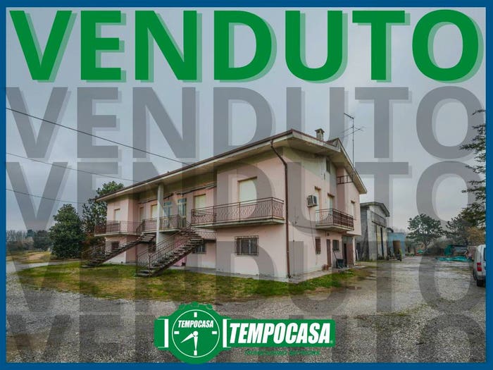 Casa con 6 locali in vendita in Via Imperiale, Argenta