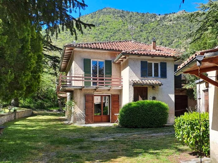 Casa con 5 locali in vendita in Via Flaminia Sud, Cagli