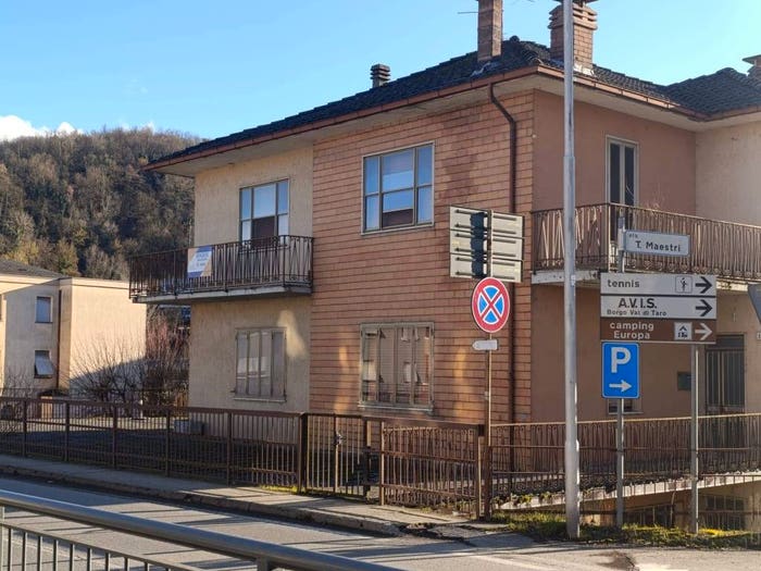 Casa con 6 locali in vendita in Via Tullio Maestri, Centro, Borgo Val di Taro