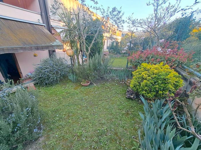 Casa con 6 locali in vendita in Fiesole