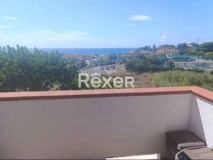 Casa trilocale in vendita in Viale Sandro Pertini, Falerna Scalo, Falerna