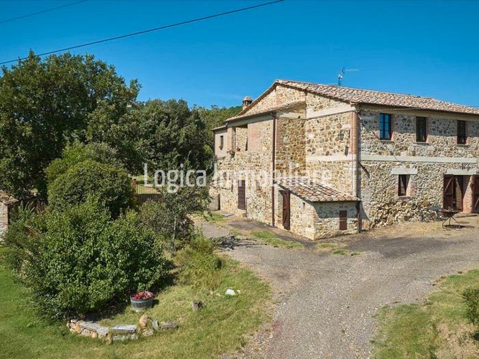 Casa con 6 locali in vendita in SR, San Quirico d'Orcia