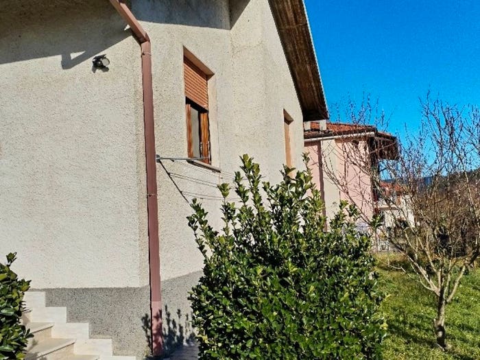 Casa quadrilocale in vendita in Via Aurelia Sud, Padivarma, Beverino