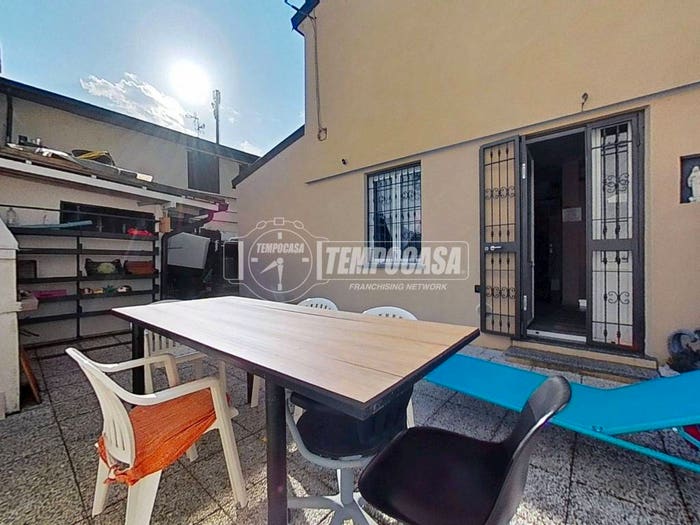 Casa trilocale in vendita in Via Dante Alighieri, Centro, Biassono