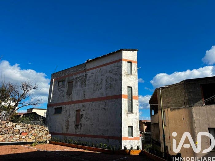 Casa con 6 locali in vendita in Via VIA GIUSEPPE MAZZINI, Centro, Ilbono