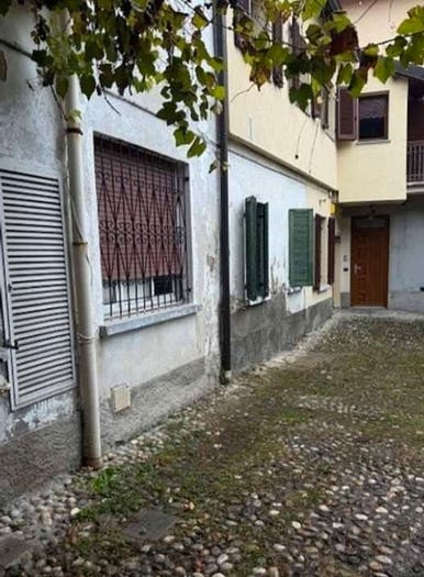 Appartamento bilocale in vendita in Via XXV Aprile, Paderno d'Adda