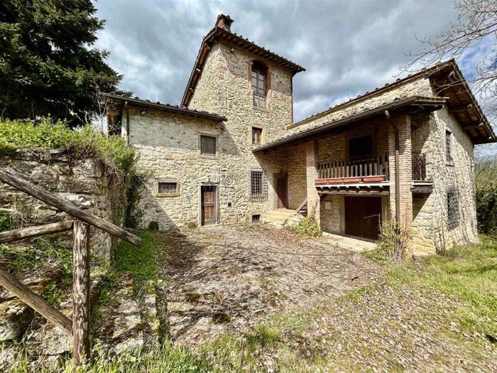 Casa con 6 locali in vendita in località Orgi, Borgo Alla Collina, Castel San Niccolò