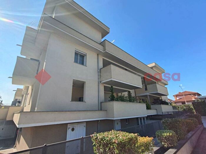 Appartamento quadrilocale in vendita in via sabotino, Ravello Villastanza Villapia, Parabiago