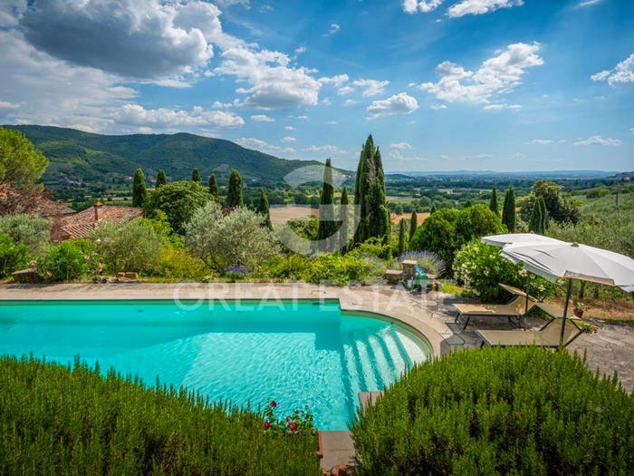 Casa con 6 locali in vendita in Via Giuseppe Ghizzi, Centro, Castiglion Fiorentino