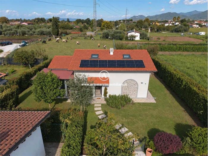 Casa con 6 locali in vendita in Via Marina b, Debbia Cervaiolo, Montignoso
