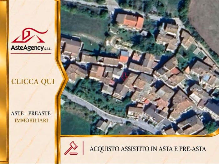 Appartamento con 6 locali in vendita in Via Sabina, Tufo Basso, Carsoli