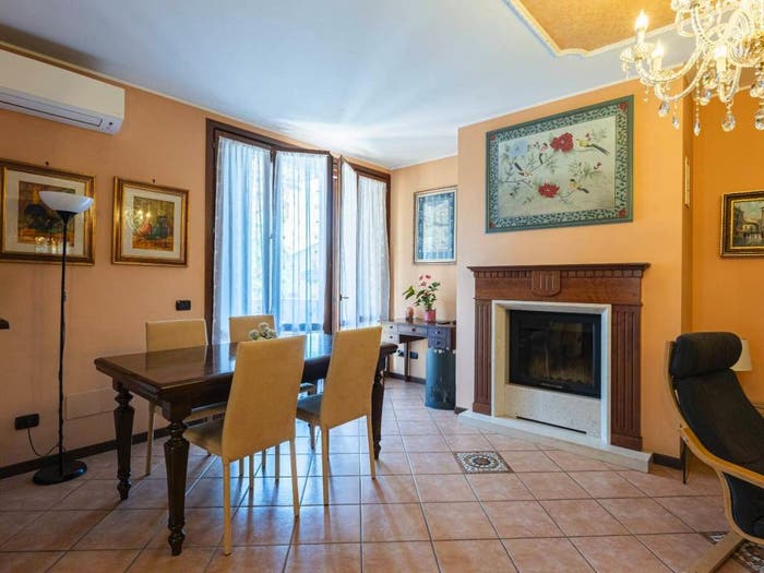 Appartamento con 5 locali in vendita in Via Olinto Cremaschi, Villanova, Modena
