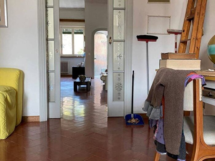 Casa con 6 locali in vendita in Via Fratti, Marco Polo Don Bosco, Viareggio