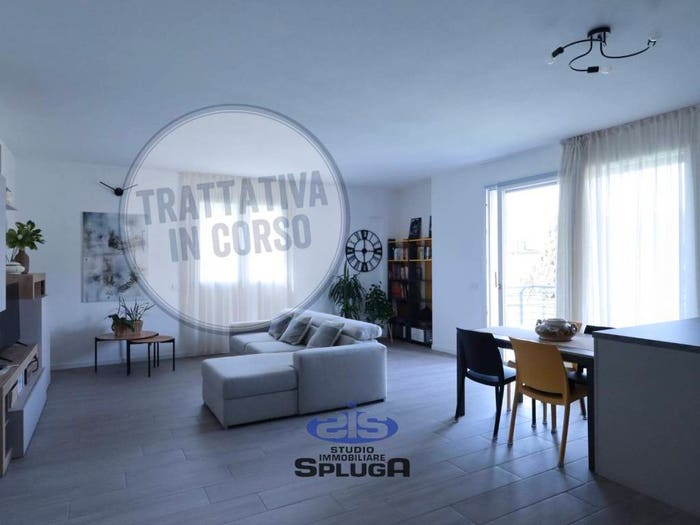 Appartamento trilocale in vendita in Via Ezio Vanoni, Dubino