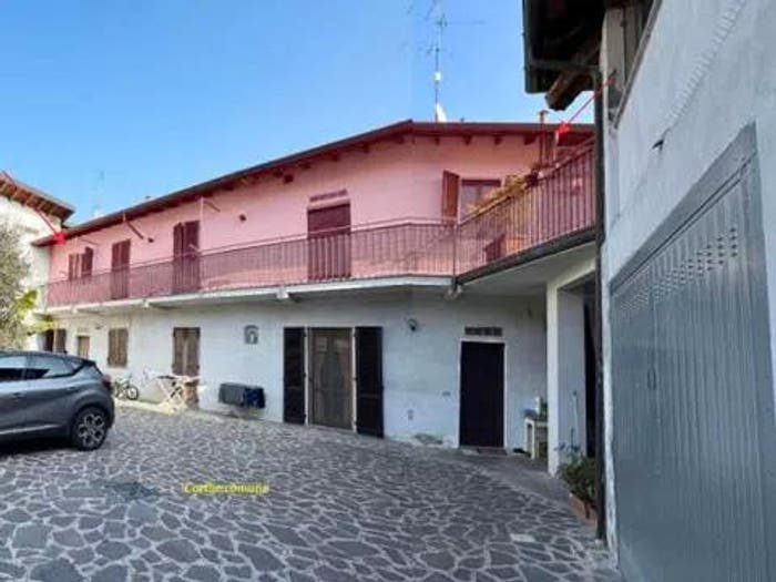 Appartamento quadrilocale in vendita in Via Alcide Pedretti, Centro, Nerviano