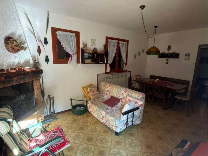 Appartamento trilocale in vendita in Montecreto, Centro