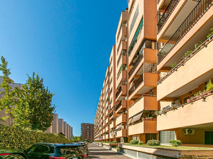Appartamento quadrilocale in vendita in Viale Karl Marx, Talenti Monte Sacro, Roma